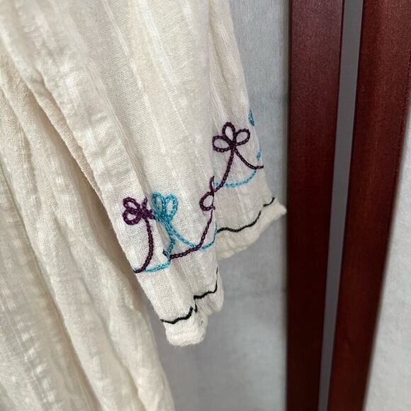 WHAT COMES AROUND GOES AROUND TUNIC EMBROIDERY TOP SIZE S - Picture 4 of 7